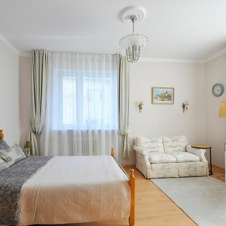 Prestige Apartment Narva Luaran gambar